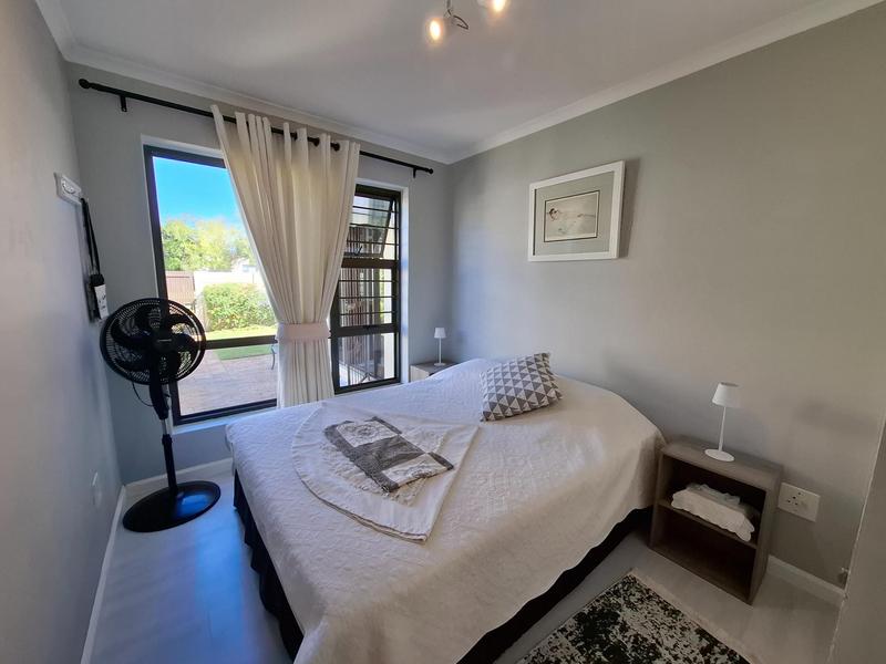 To Let 3 Bedroom Property for Rent in Land and Zeezicht Western Cape